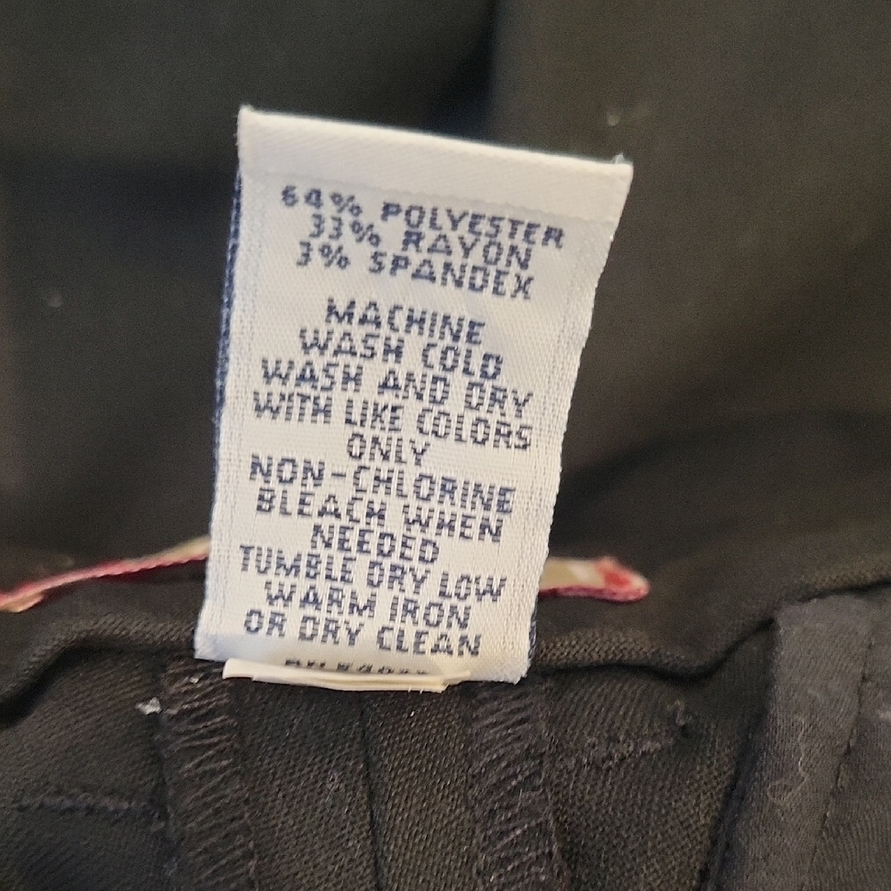 GAP Black Cropped Pants - Picture 10 of 12